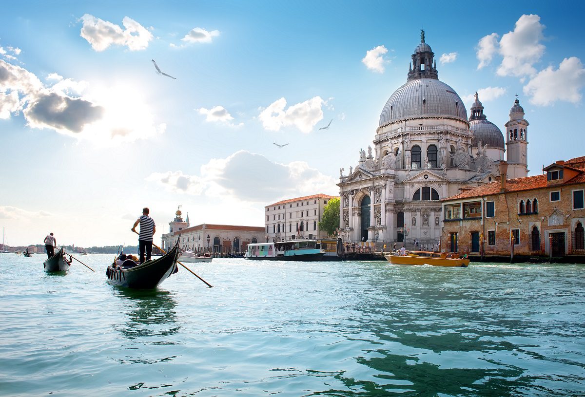 famous buildings in venice